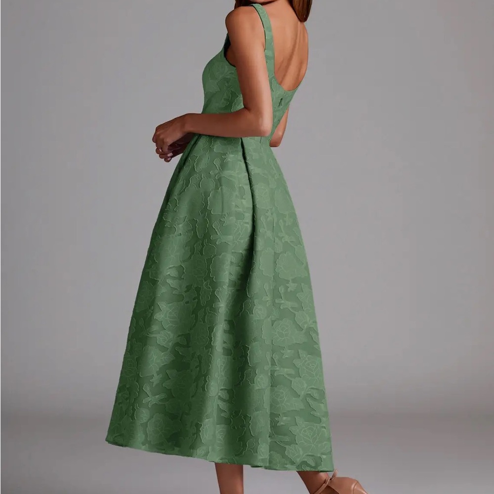 ADELIE EUCALYPTUS A-LINE MIDI DRESS - Picture 2 of 8